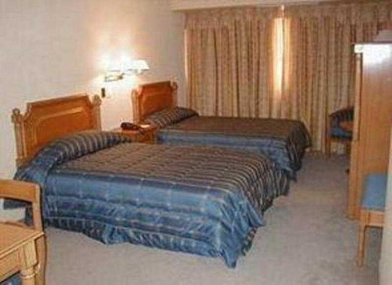 Up America Plaza Buenos Aires Room photo
